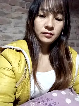 Snapshot of Mini3333 chatting on 12/18/25, 10:38 Mini3333 online show from 12/18/25, 10:38