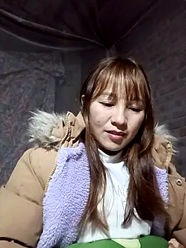 Snapshot of Mini3333 chatting on 01/12/26, 02:44 Mini3333 online show from 01/12/26, 02:44