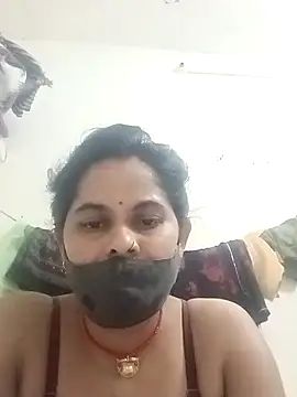 JULEE-740 online show from 10/29/25, 03:31