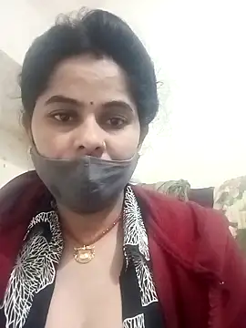 JULEE-740 online show from 12/20/25, 11:17