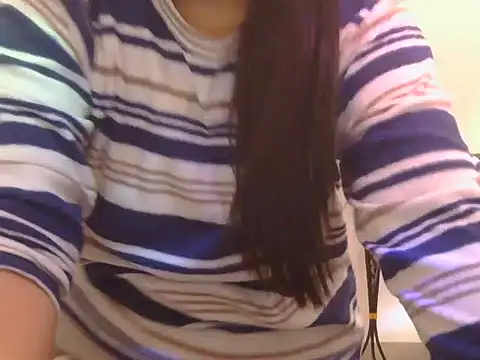 Snapshot of Hot_shaly chatting on 11/06/25, 05:19 Hot shaly online show from 11/06/25, 05:19