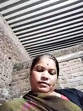 Rajnee33A online show from 11/02/25, 04:20