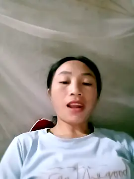 lucybaby00 online show from 10/26/25, 10:47