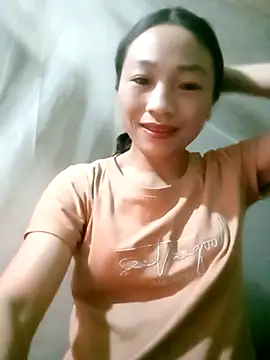 lucybaby00 online show from 12/04/25, 06:27