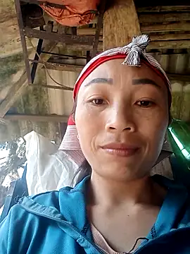 lucybaby00 online show from 12/19/25, 04:19