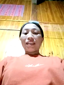 lucybaby00 online show from 04/17/26, 12:08