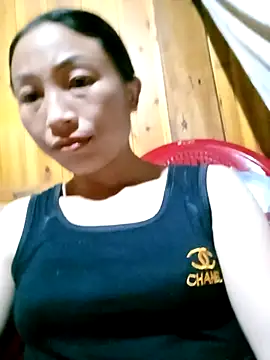 Snapshot of lucybaby00 chatting on 04/22/26, 11:45 lucybaby00 online show from 04/22/26, 11:45