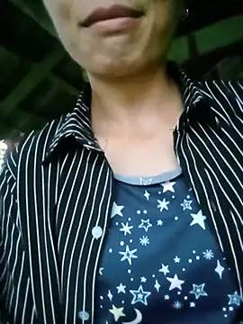 lucybaby00 online show from 07/08/26, 11:37