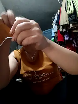 phunphun online show from 10/10/25, 02:21