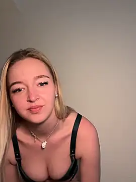 emilypeperoni online show from 03/26/26, 12:11