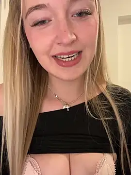 emilypeperoni online show from 04/11/26, 08:24