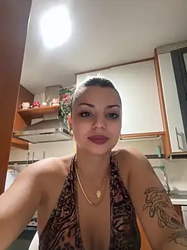 NoeliaGarcia17 online show from 10/12/25, 08:41