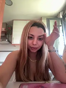 NoeliaGarcia17 online show from 06/16/26, 01:14