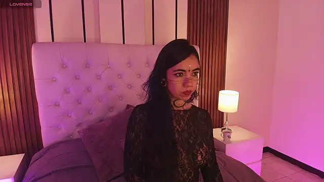 Snapshot of ViolettaAlemida chatting on 01/15/26, 01:16 ViolettaAlemida online show from 01/15/26, 01:16