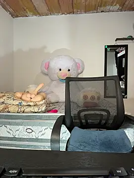 Angel latinboy online show from 04/18/26, 12:31