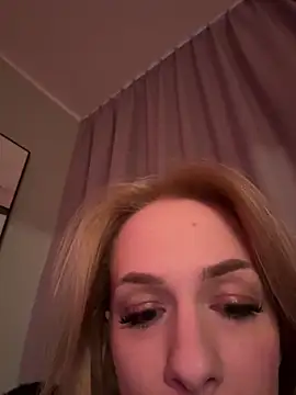 Snapshot of DaryaDoll chatting on 02/08/26, 03:59 DaryaDoll online show from 02/08/26, 03:59