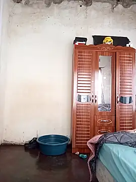 small D94 online show from 09/27/25, 07:02