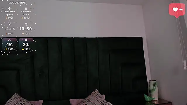 SaraWagner  online show from 05/09/26, 12:05