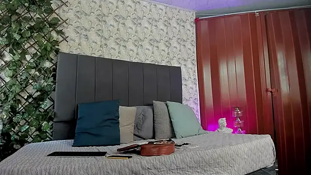 Snapshot of window_to_wonderland1 chatting on 09/22/25, 07:49 window to wonderland1 online show from 09/22/25, 07:49