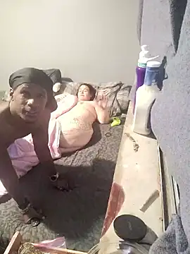 Snapshot of Dick2long87 chatting on 11/20/25, 02:56 Dick2long87 online show from 11/20/25, 02:56