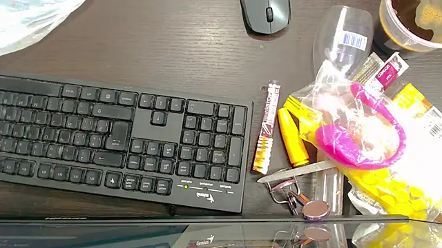 Snapshot of abigail_21_ chatting on 09/12/25, 08:31 abigail 21 online show from 09/12/25, 08:31