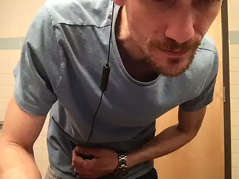 handyman7766 online show from 01/05/25, 03:34