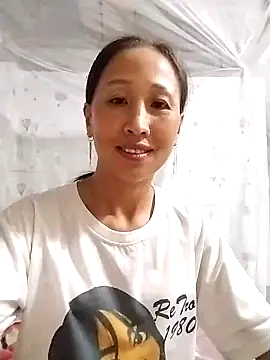 cute love00 online show from 09/17/25, 11:17