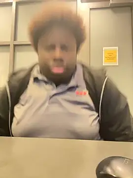 Snapshot of Breezylws chatting on 09/30/25, 05:56 Breezylws online show from 09/30/25, 05:56