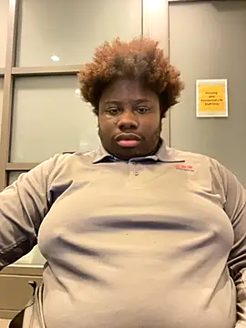 Breezylws online show from 11/17/25, 08:42