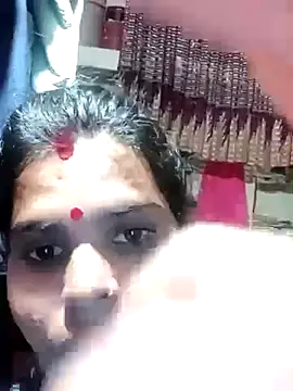 Snapshot of Soniya_pandit chatting on 04/08/26, 03:45 Soniya pandit online show from 04/08/26, 03:45