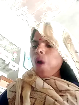Snapshot of Soniya_pandit chatting on 04/11/26, 09:46 Soniya pandit online show from 04/11/26, 09:46