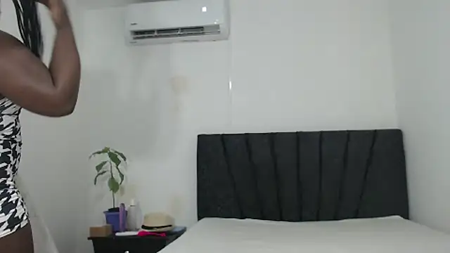 DaiishaWolf online show from 09/19/25, 06:41