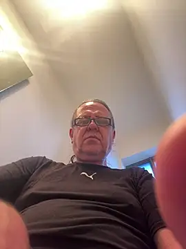 MaxFapper123 online show from 06/04/26, 11:44