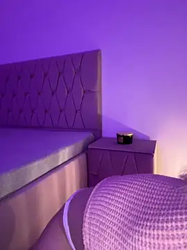 LunaCharm online show from 12/02/25, 06:36