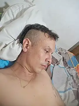 Snapshot of JuceAn14 chatting on 11/27/25, 05:31 JuceAn14 online show from 11/27/25, 05:31