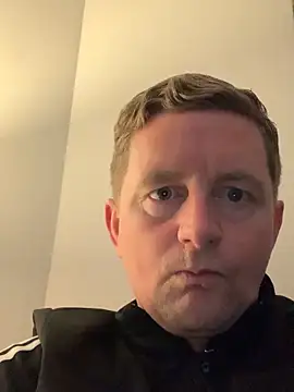 Snapshot of Crusher19830 chatting on 10/26/25, 11:09 Crusher19830 online show from 10/26/25, 11:09