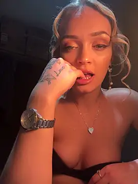 lollylicious22 online show from 09/24/25, 11:52