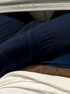 Snapshot of Kuaker077 chatting on 10/05/25, 08:51 Kuaker077 online show from 10/05/25, 08:51