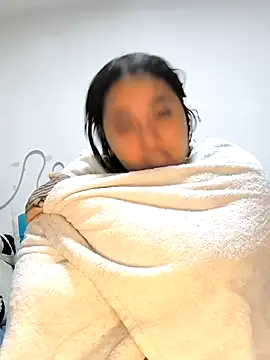 butterfly777  online show from 04/21/26, 09:26