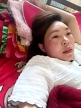 Snapshot of vivi_cute chatting on 09/20/25, 04:02 vivi cute online show from 09/20/25, 04:02