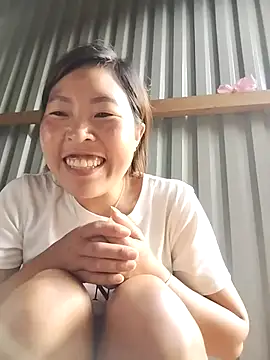 Snapshot of vivi_cute chatting on 09/21/25, 10:28 vivi cute online show from 09/21/25, 10:28