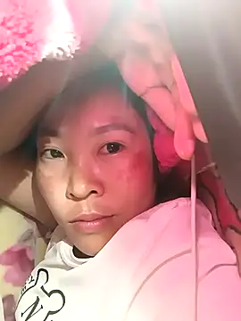 Snapshot of vivi_cute chatting on 09/28/25, 10:37 vivi cute online show from 09/28/25, 10:37