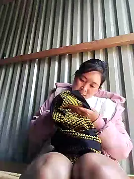 Snapshot of vivi_cute chatting on 10/09/25, 07:50 vivi cute online show from 10/09/25, 07:50