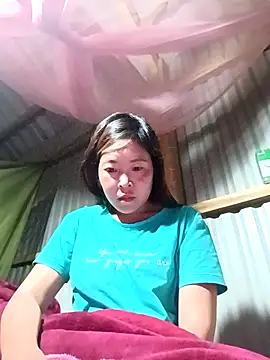 Snapshot of vivi_cute chatting on 10/14/25, 09:15 vivi cute online show from 10/14/25, 09:15