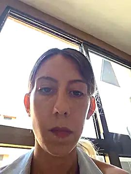 Snapshot of PetiteSecrets chatting on 09/21/25, 11:23 PetiteSecrets online show from 09/21/25, 11:23