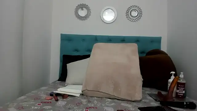 candy big tits18 online show from 11/21/25, 12:32