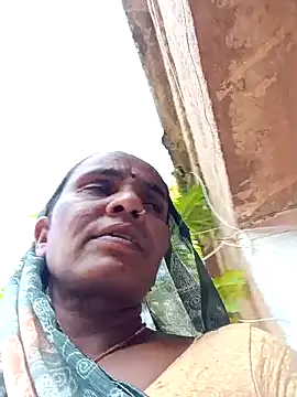 Pinky12A online show from 10/11/25, 09:19