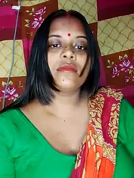 Snapshot of Hot-Show2 chatting on 09/17/25, 10:28 Hot-Show2 online show from 09/17/25, 10:28