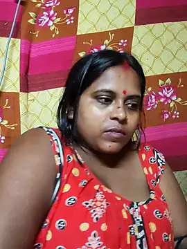 Snapshot of Hot-Show2 chatting on 10/12/25, 04:06 Hot-Show2 online show from 10/12/25, 04:06