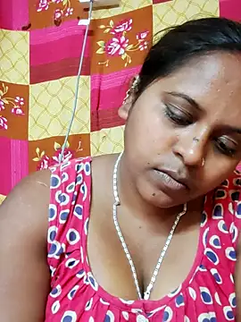 Hot-Show2 online show from 02/15/26, 07:51